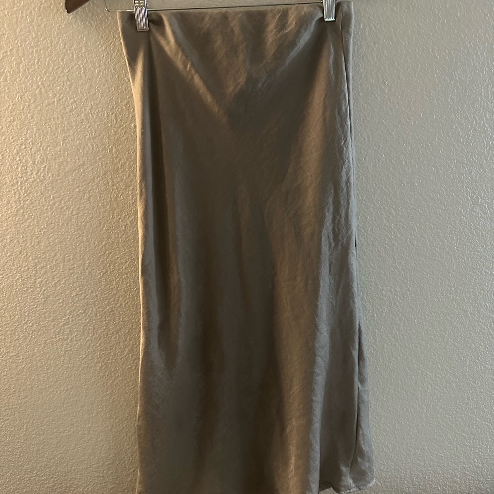 perfect champagne midi skirt